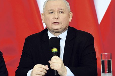 Kaczyński – obrońca kościoła
