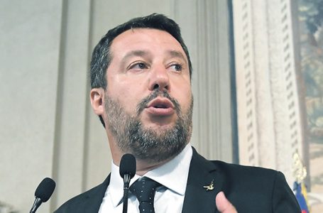 Sardynki przeciw Salviniemu