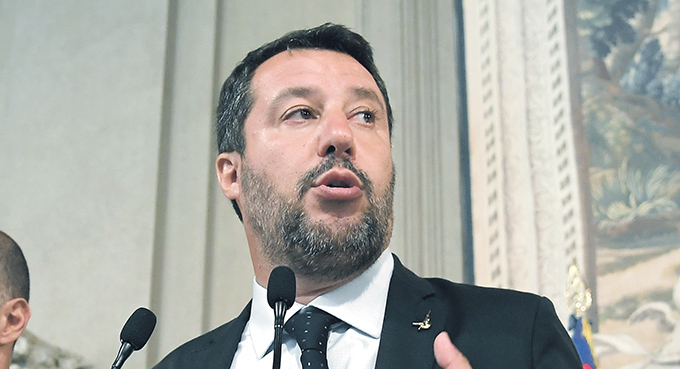 Sardynki przeciw Salviniemu