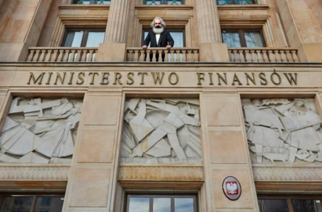 Portal Zero ostrzega: „neomarksiści” w ministerstwie finansów!