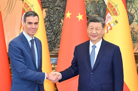 Hiszpania stawia na Chiny. Sánchez chce większej roli Pekinu wobec wojny z Iranem