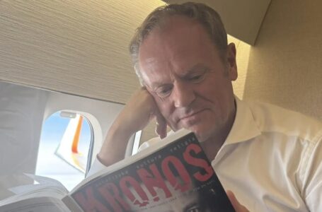 Rząd kombinuje jak utrzymać prawicową hegemonię w Polsce