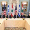 Rozejm Izrael Liban – Marco Rubio podczas spotkania z przedstawicielami Izraela i Libanu, w towarzystwie doradcy Michaela Needhama oraz ambasadora USA w Libanie Michela Issy.