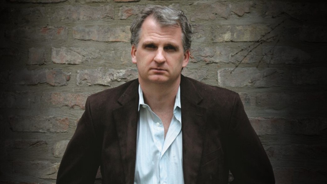 Sky Defense Ukraina — Timothy Snyder na zdjęciu promującym wsparcie dla ukraińskiej obrony powietrznej