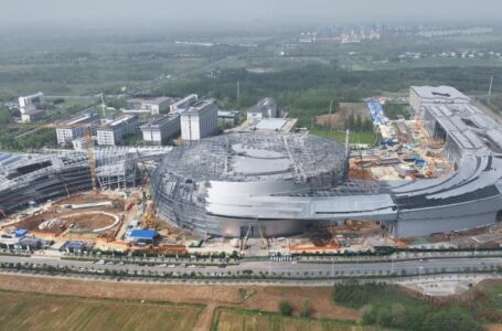 Chiny idą w atom na całego. Budują „sztuczne słońce” i uruchamiają 7 reaktorów