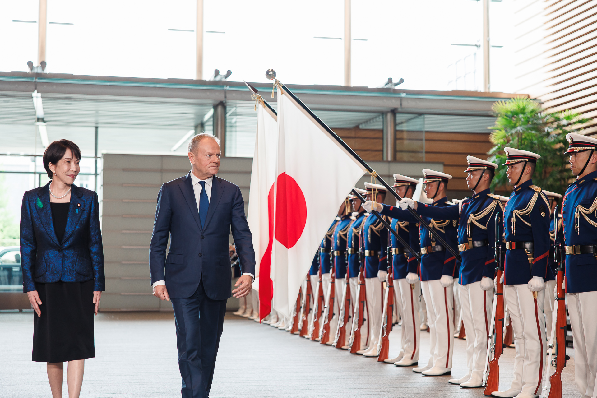 Donald Tusk i Sanae Takaichi podczas ogłoszenia partnerstwa strategicznego Polski i Japonii
