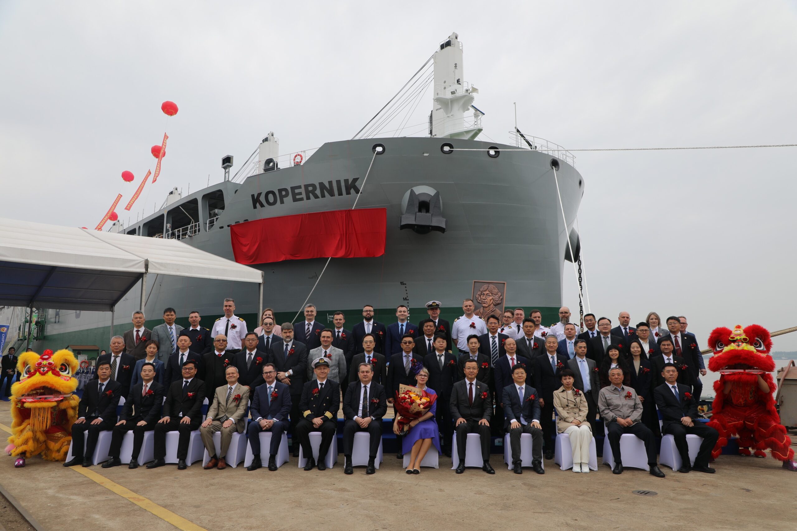 Ceremonia nadania imienia statek Mikołaj Kopernik firmie Chipolbrok w chińskiej stoczni