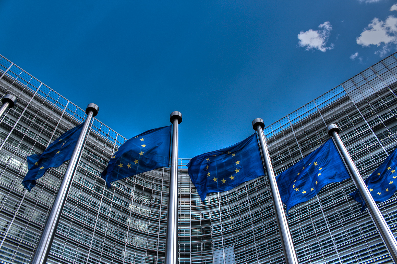Unia zaostrza deportacje. Rewizje mieszkań, dłuższa detencja i ośrodki poza Europą