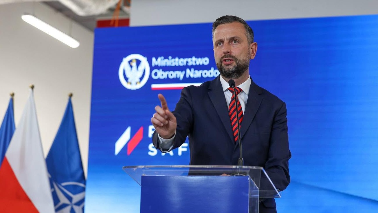 Binarny Władek. Minister obrony zysków, zygot i przywilejów Kościoła