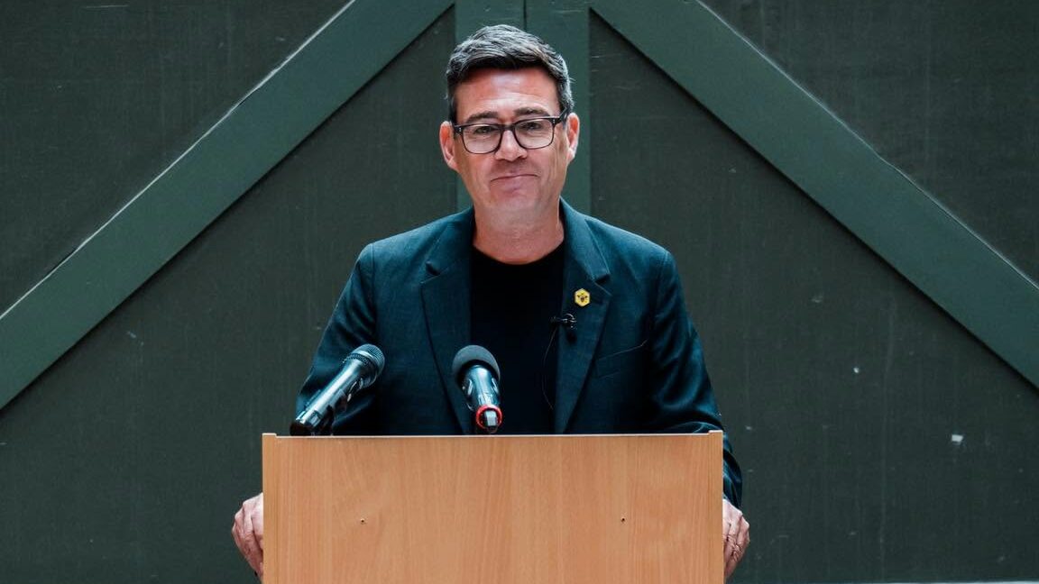 Andy Burnham nowym premierem Wielkiej Brytanii. Zapowiada walkę z bezdomnością