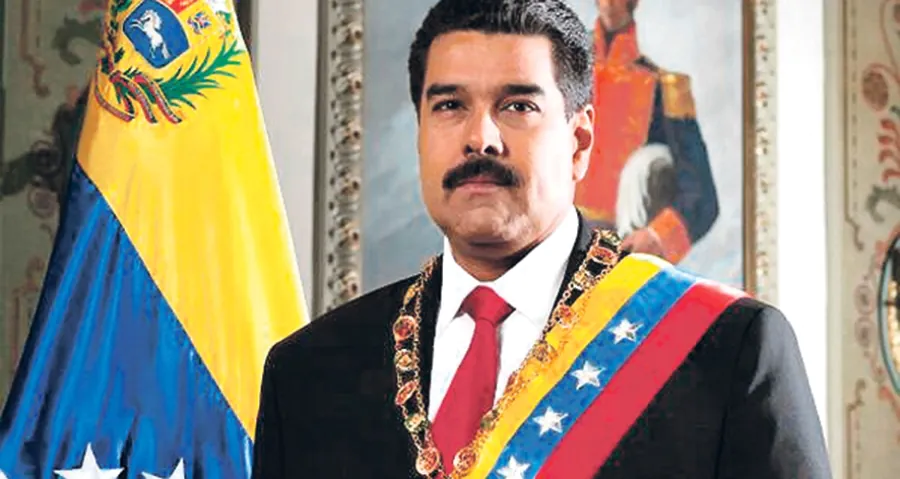 Maduro bliżej wyjścia