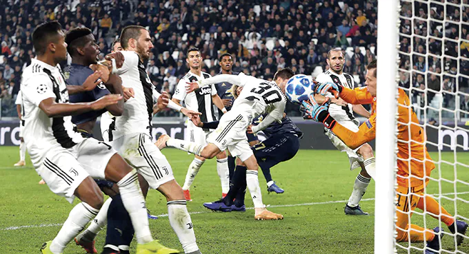 Liga Mistrzów UEFA: Juventus na deskach