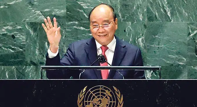 Świat dyskutuje, jak radzić sobie  z globalnymi problemami  – Wietnam przedstawia swe propozycje.