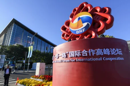 (BRF2023) China Chat | BRI offers developing countries new path to prosperity: British scholar