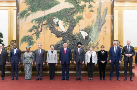 Przewodniczący ChRL Xi Jinping spotkał się 10 grudnia w Pekinie z liderami głównych międzynarodowych organizacji ekonomicznych